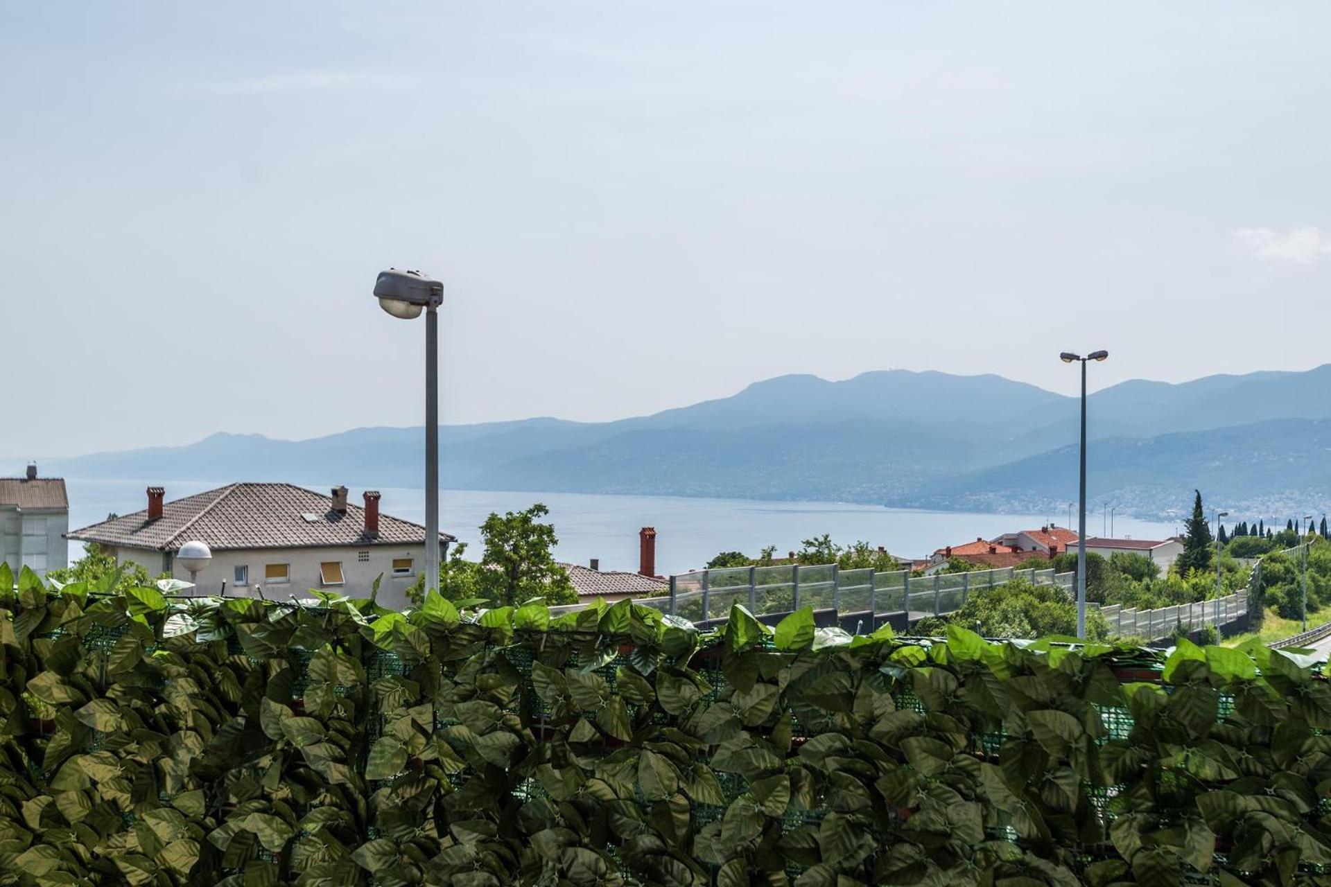 Apartment Pool&Garden Rijeka Bagian luar foto